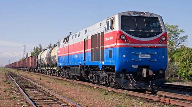 Эксперты назвали причину отказа Казахстана принять инновационные поезда РФ