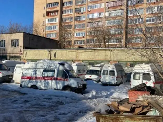 Минздрав прокомментировал заброшенный автопарк скорой помощи в центре Калуги