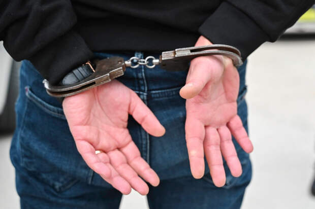 Гендиректор судоремонтного завода в Севастополе обвиняется в хищении свыше 20 млн рублей у Минобороны РФ