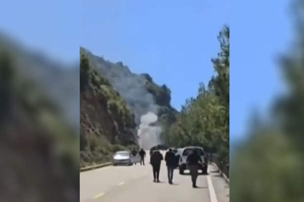 В Бейруте на акции в память погибших при ударе журналистов заметили дрон Израиля