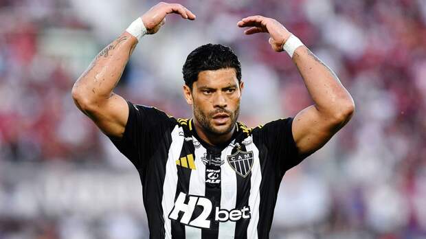 «Атлетико Минейро» Халка победил «Атлетико Паранаэнсе», «Сантос» без Неймара проиграл «Фламенго»