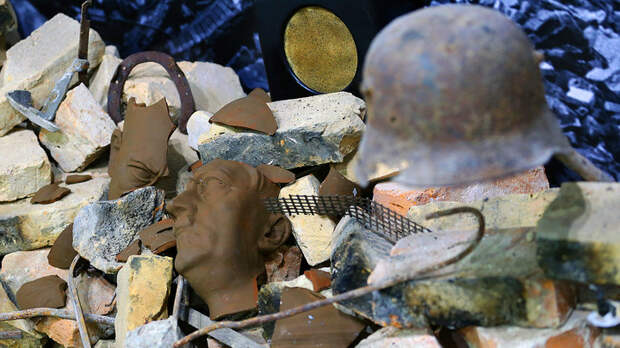 "Это зубы другого человека": Куда и почему пропал Гиммлер