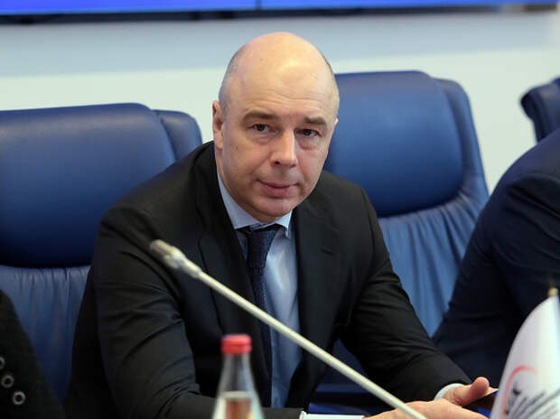 Силуанов назвал причины резкого падения рубля