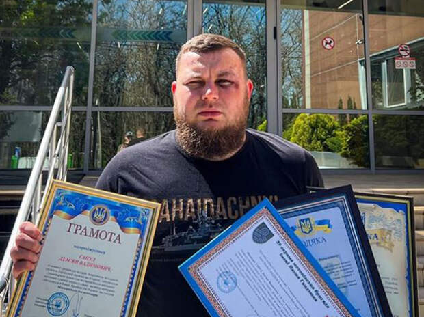 Скандального одесского националиста едва не зарезали за «крысятничество»