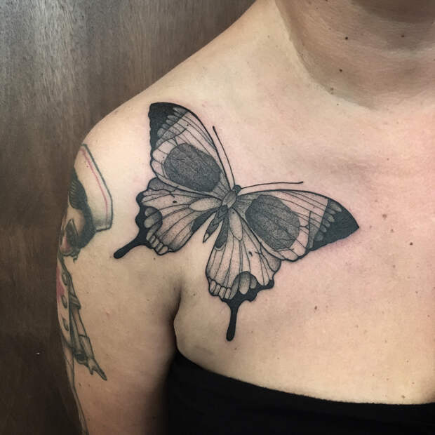 татуировки в виде бабочек фото 14