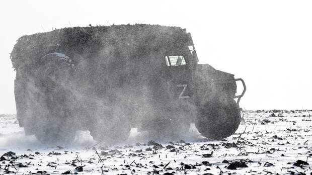 Новая защита от дронов «Ёж» устанавливается на российские танки в зоне СВО