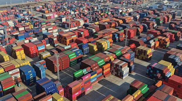 Триллионный профицит торгового баланса Китая перетекает на глобальные рынки