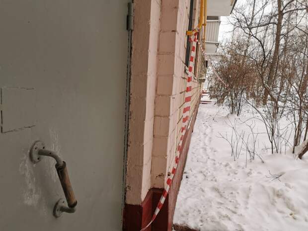 В доме на Трифоновской звуки сломанной входной двери были слышны в квартирах