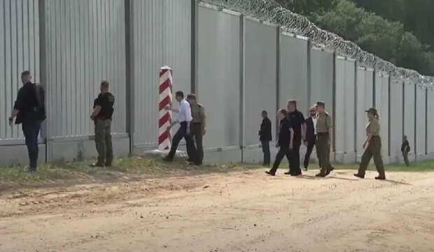 Пограничная стража Польши усиливает заграждения на белорусской границе