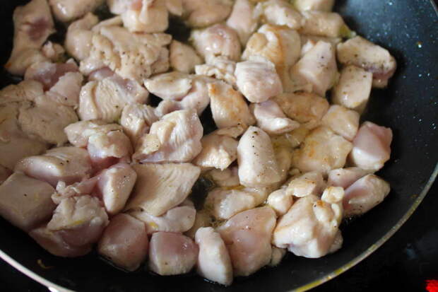 Не пережарьте. Грудка готовится очень быстро из-за структуры мяса