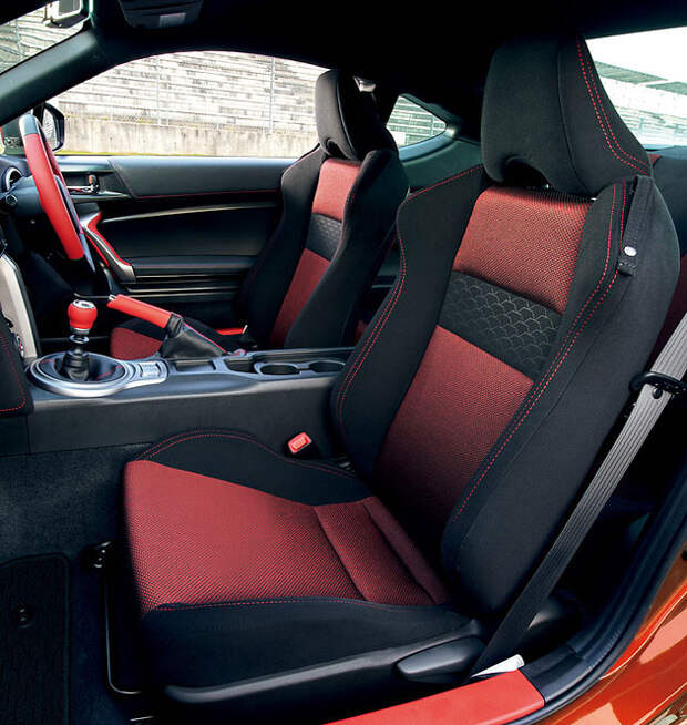 Новое спортивное купе от Toyota