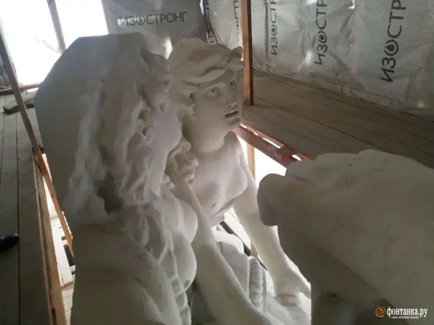 «Новости, от которых у всех волосы дыбом встали, появились из ниоткуда». Что происходит с Биржей