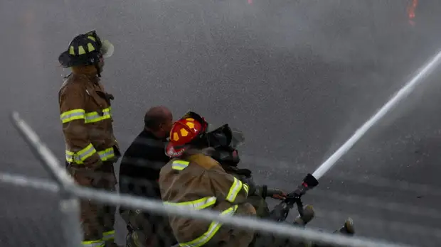 В Мексике при пожаре на заводе пострадали 11 рабочих
