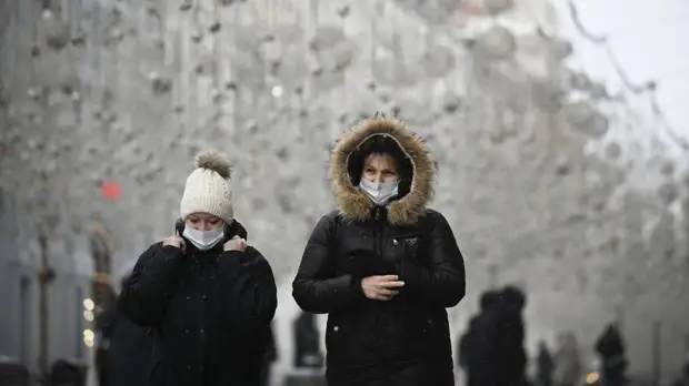 Вирусолог Нетёсов назвал сроки пятой волны коронавируса в России