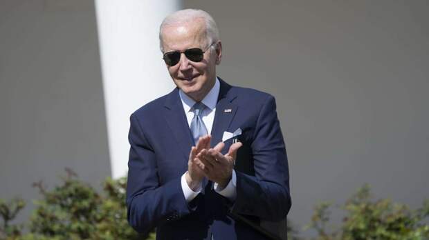 Байден ответил на возмущение американцев в Техасе неуместным жестом