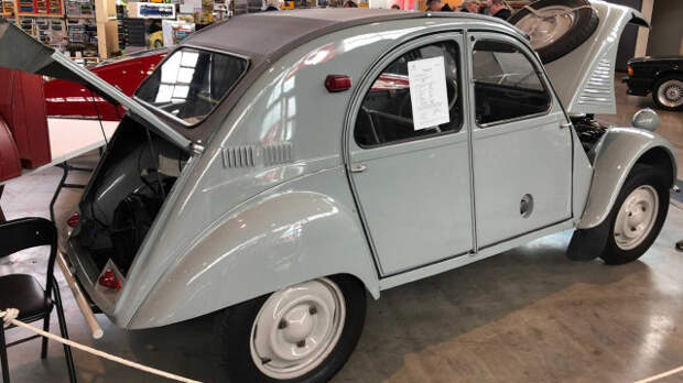 Citroen 2CV Сахара 4x4