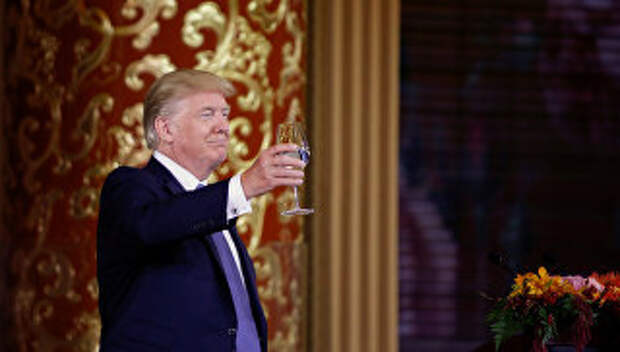 Президент США Дональд Трамп во время визита в Китай. 9 ноября 2017