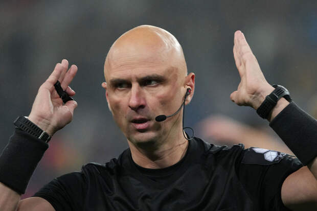 Фанаты "Спартака" скандировали оскорбления в адрес арбитра в матче с "Зенитом"