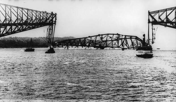 12 Sep 1916, Quebec, Canada --- Quebec, Canada: The Quebec Bridge is shown where it collapsed, killing over 20 people. The Quebec Bridge had also fell two years prior, with a great loss of life. --- Image by © Bettmann/CORBIS