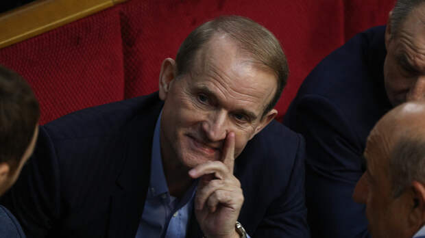 Медведчук: председатель Рады может законно забрать полномочия у Зеленского