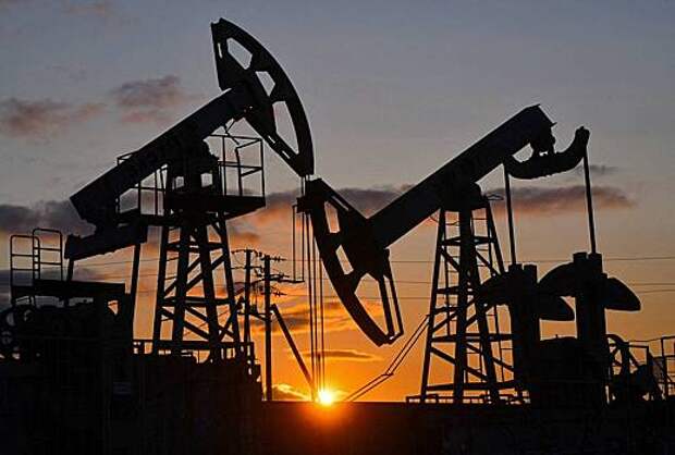 Названа причина споров внутри ОПЕК+ из-за добычи нефти