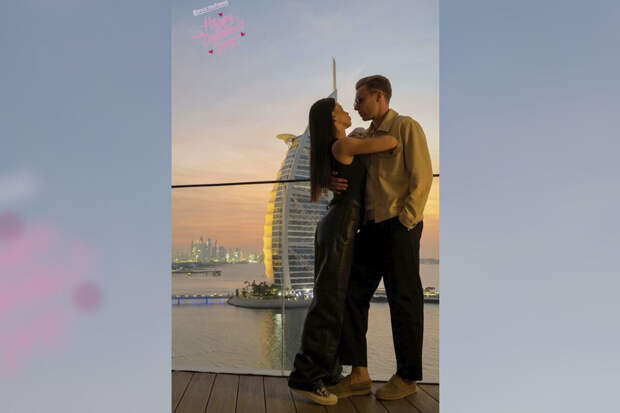 Футболист Глушенков выложил фото со своей девушкой после сообщений об измене