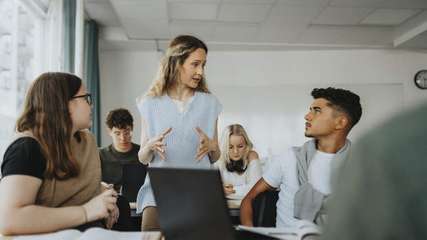 «Ведомости»: в России увеличилось число студентов из Латвии и Эстонии