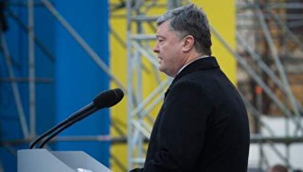Президент Украины Петр Порошенко на церемонии переименования Высокомобильных десантных войск в Десантно-штурмовые войска и установление Дня десантно-штурмовых войск ВСУ. 21 ноября 2017