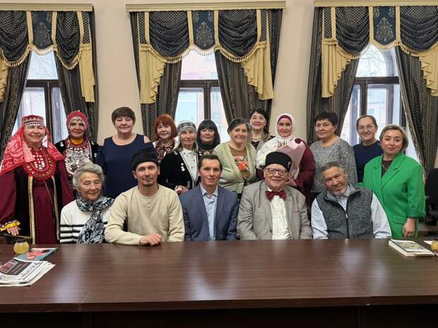 Язучылар берлегендә башкорт шагыйрәсе Зөлфия Ханнанованың яңа китабы тәкъдим ителде