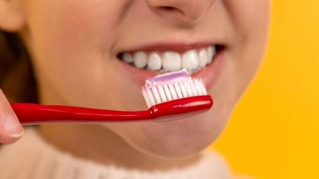 Стоматолог рассказала, сколько раз в день нужно чистить зубы