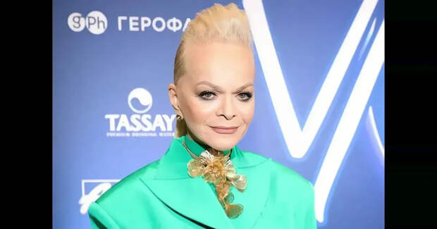 Ларису Долину засняли на отдыхе в элитном отеле ОАЭ на фоне скандала с квартирой