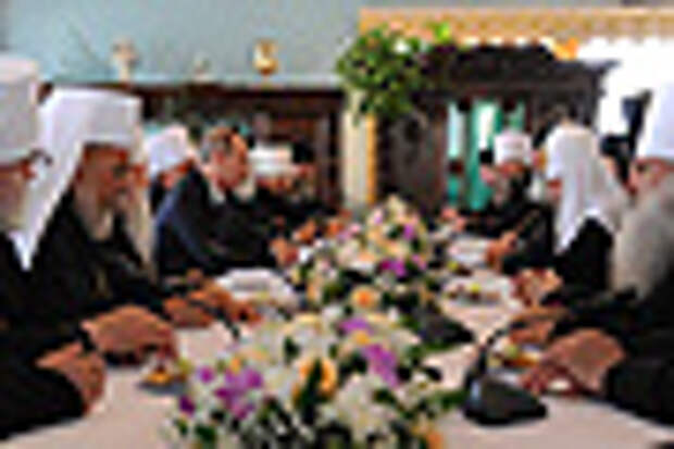 Встреча с членами Священного синода и представителями поместных православных церквей