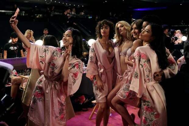 Русских топ-моделей не пустили на шоу Victoria’s Secret-2017 в Китай