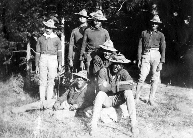 Солдаты Буффало на территории современного парка Йосемити
