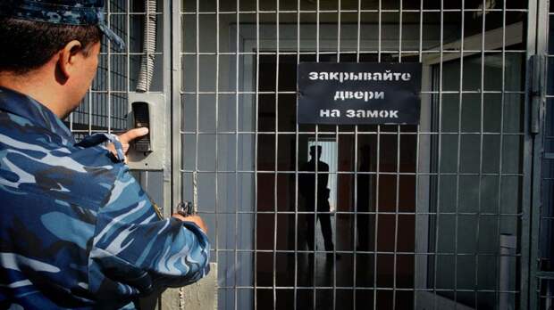 Обвиняемый в похищении школьницы покончил с собой в СИЗО Смоленска