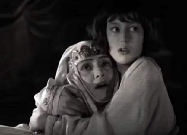 Елена Глинская в фильме "Иван Грозный", 1944 г (актриса Ада Войцик)