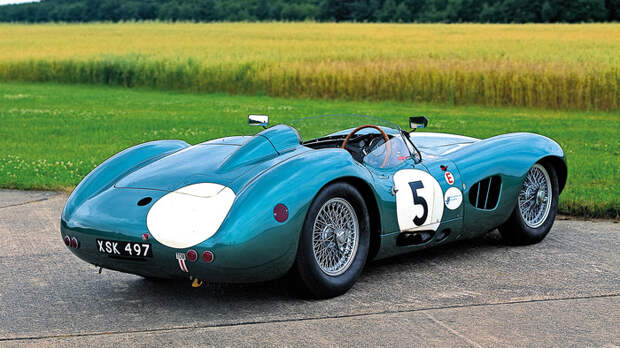 Aston Martin DBR1 был создан в 1956 году/ Фото: evo.co.uk Aston Martin DBR1 был создан в 1956 году/ Фото: evo.co.uk