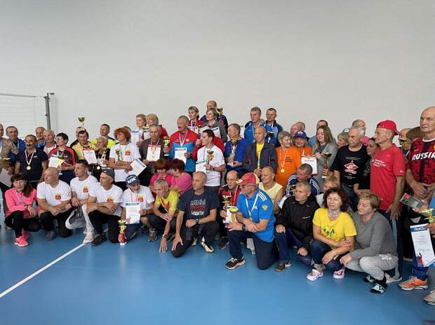 Более 70 ветеранов спорта встретились на фестивале ГТО "Золотая осень" в Суворове