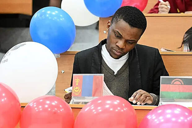 К 2030 году в российских вузах рассчитывают довести число иностранных студентов до 500 тысяч