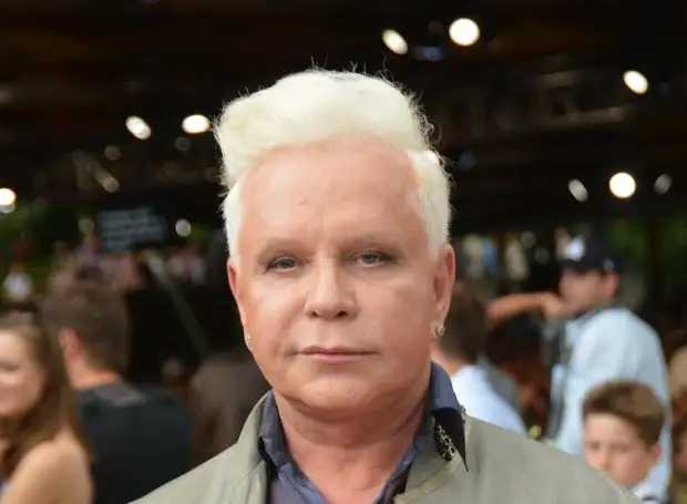 Директор Бориса Моисеева рассказал, что тратит на содержание певца 100 тысяч в месяц