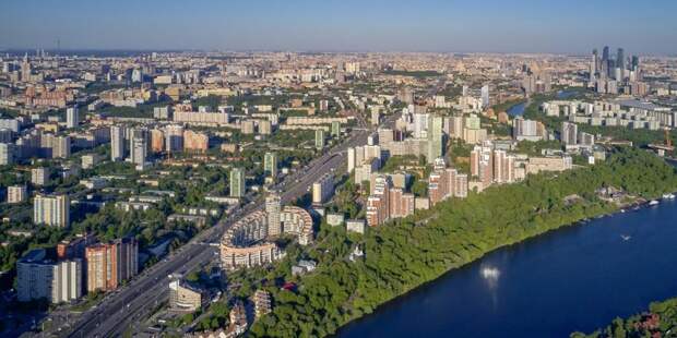 Ефимов: В Москве подписан первый договор об аренде участка на пять лет по ставке 1 рубль в год Фото М. Денисова. Mos.ru