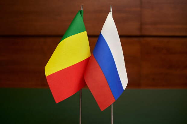 Замминистра обороны РФ Александр Фомин встретился с главой военного ведомства Мали