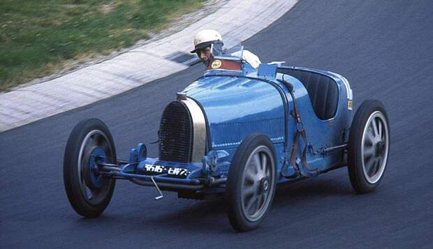 Bugatti Baby: мини-электромобиль для больших детей Bugatti Baby, bugatti, авто, автомобили, детский автомобиль, копия, модель автомобиля