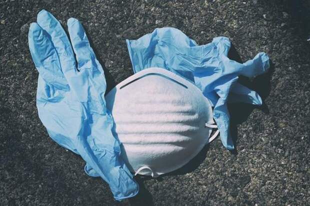 Соцсети: «Врачу в России нужно умереть, чтобы заработать сумму, которую в США медики получают за несколько месяцев»