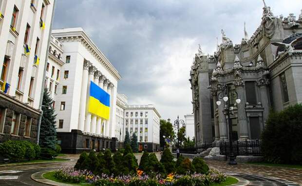 https://svpressa.ru/p/34/342/342055/l-342055.jpg?v=1659517403