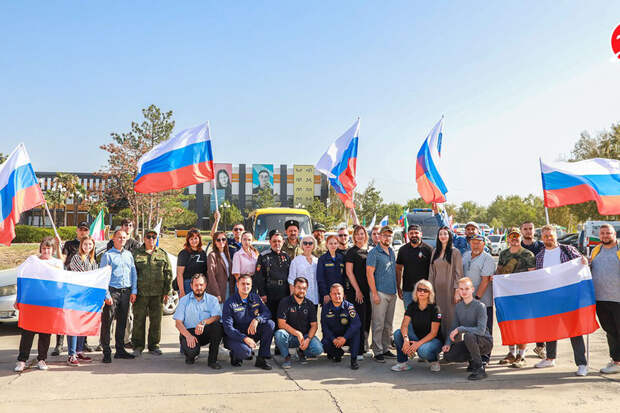 В Мелитополе прошел автопробег "Я горжусь своим Отечеством, я горжусь Россией"