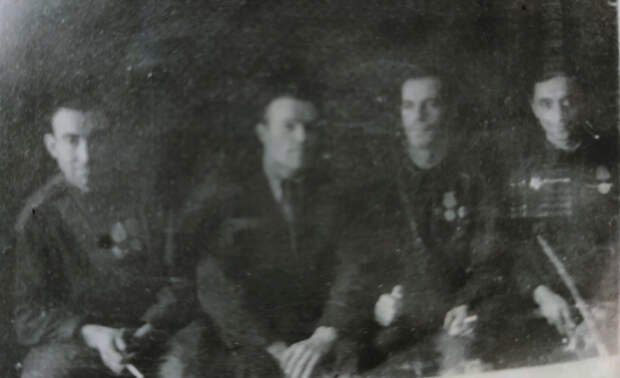 ogranka-uralskogo-samoczveta-5