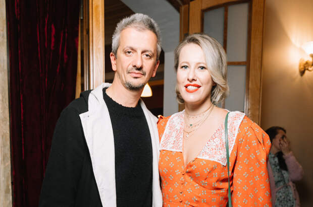 Собчак, Богомолов, Виторган, Мороз и другие на премьере спектакля "Бульба. Пир"