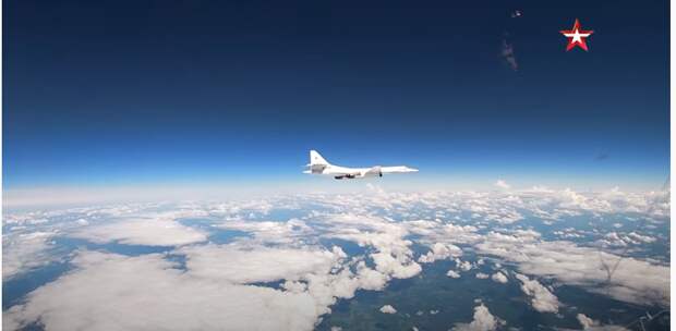 Российские Ту-160 «поприветствовали» Байдена в небе над Европой