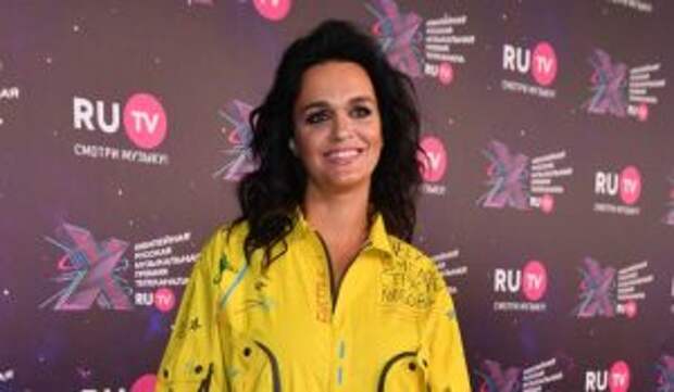 Певица Слава заткнула рот проболтавшемуся о «дырявости» Максу Барских